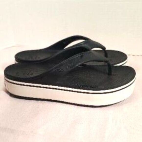 Crocs Mens 8 Womens 10 Comfort Chunky Flip Flop Thong Strap Sandals Black White - Picture 6 of 8